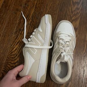 NEW new balance tan sneakers